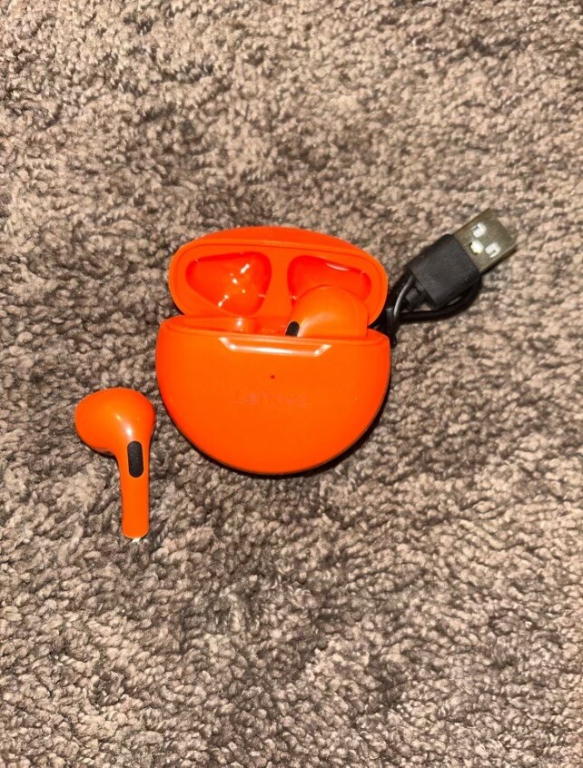 Premium Wireless Earbuds for Crystal-Clear Sound and All-Day Comfort-image