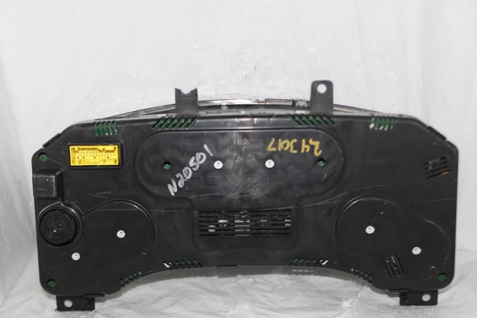 Cuadro de instrumentos velocímetro Ford Expedition 2010 2011 tablero 108.460 millas Foto 2 de 3