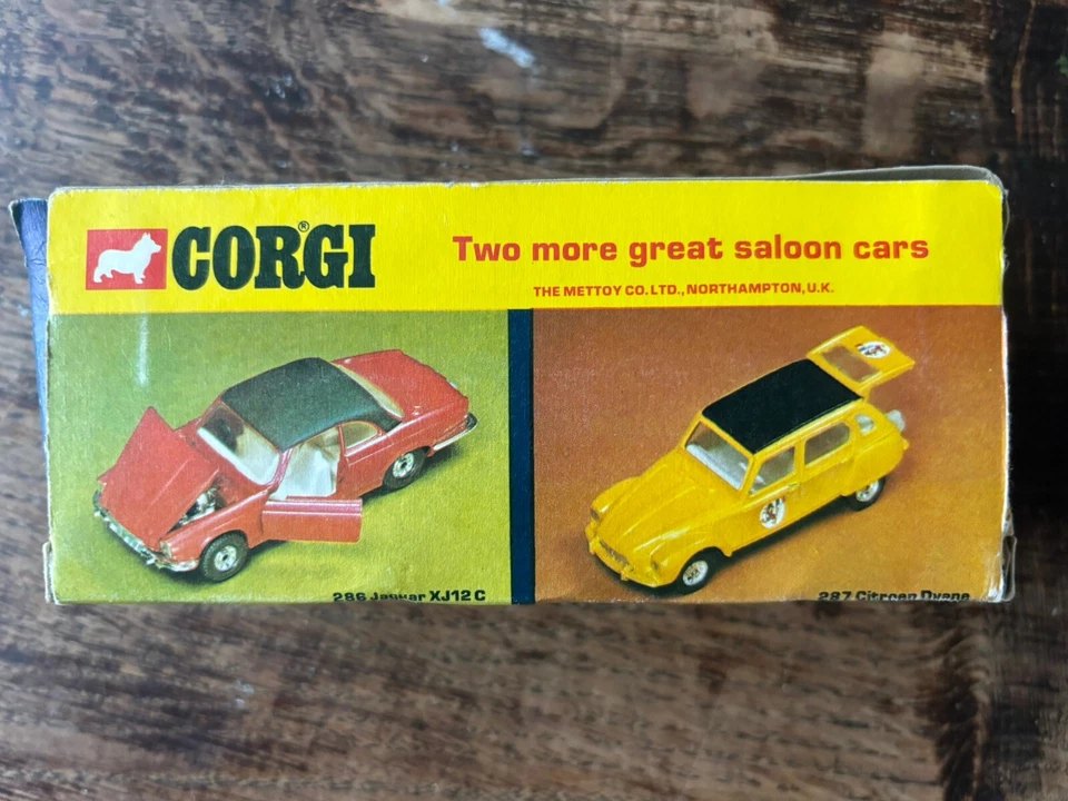 Vintage Corgi 284 Citroen SM Car Diecast Model Original box Free P&P - Image 3 of 4