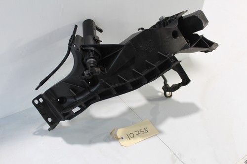 Audi 8T 8F Left Headlight Support Bracket Complete 8T0805607, 8T0955101D - Picture 2 of 16