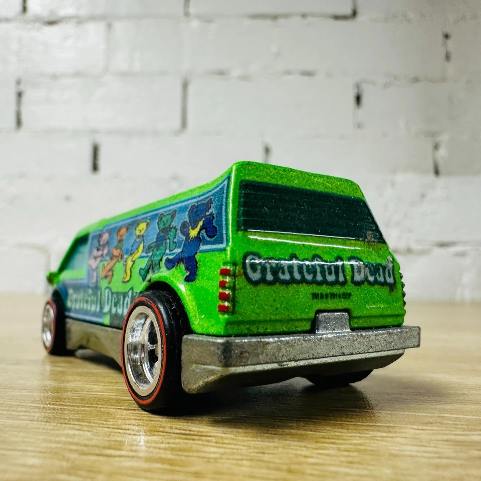 Dream Van XGW Panel The Grateful Dead 2014 Premium Real Riders Green Teddy Bears - Image 4 of 4