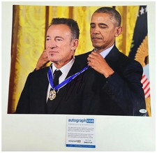 Bruce Springsteen Signed Medal of Freedom Obama 16x20 Photo ACOA