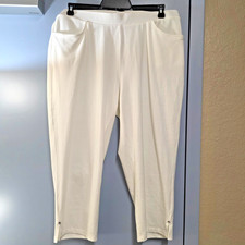 Chico's Weekends White Crop Capri Pants Rhinestone Hem Stretch Size 2 L 12/14