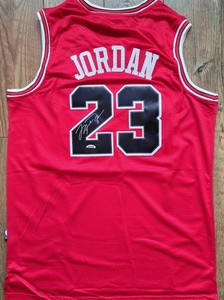 ROOKIE! Michael Jordan Chicago Bulls Signed Autographed Red Jersey PSA DNA COA
