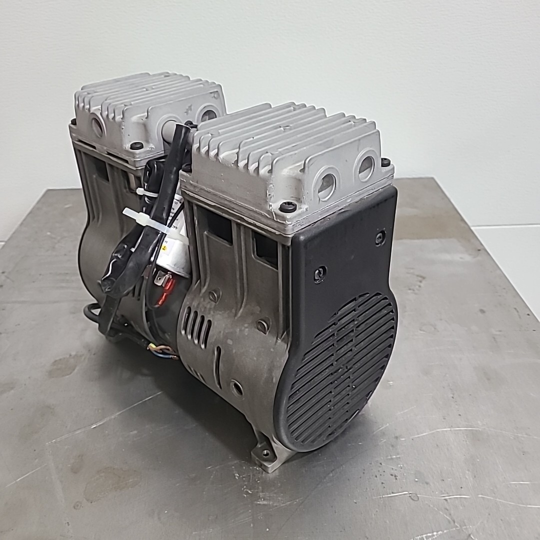 Thomas Gardner Denver 2750TGHI52/48-221L Compressor Vacuum Pump