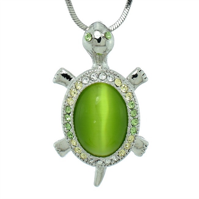 Swarovski Crystal Green Turtle Pendant Necklace on 18 Inch Chain