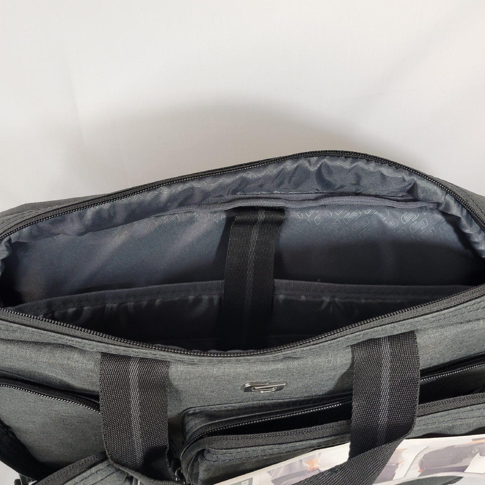 Solo Duane 15.6 Inch Laptop Hybrid Briefcase, Converts to Backpack Grey