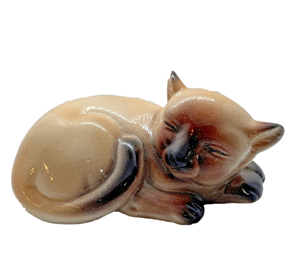 Siamese Sleeping Kitten Cat Figurine 6.5 inches Long Vintage Made in Italy