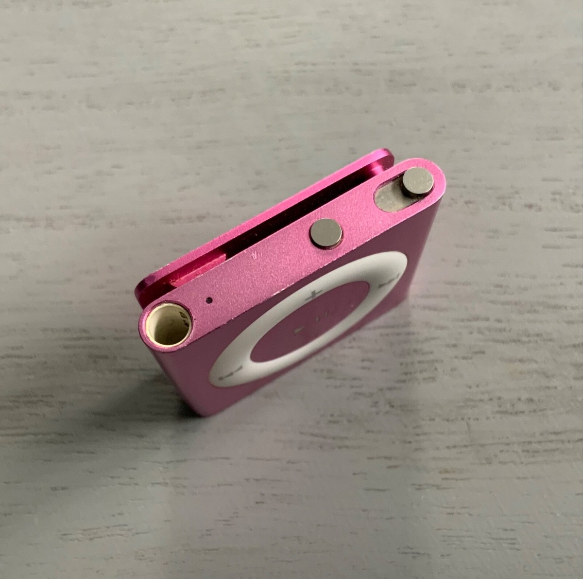 iPod Shuffle 4th Generation 2GB Pink ref.809 | eBay