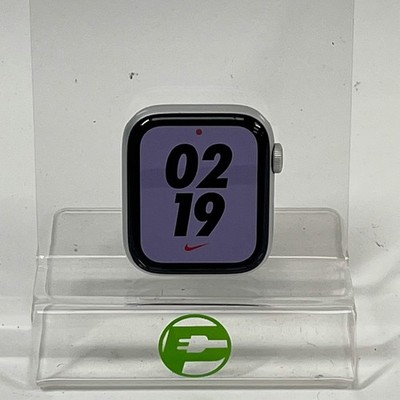 Unlocked Apple Watch SE Nike 44MM Silver Aluminum A2354 Face Only