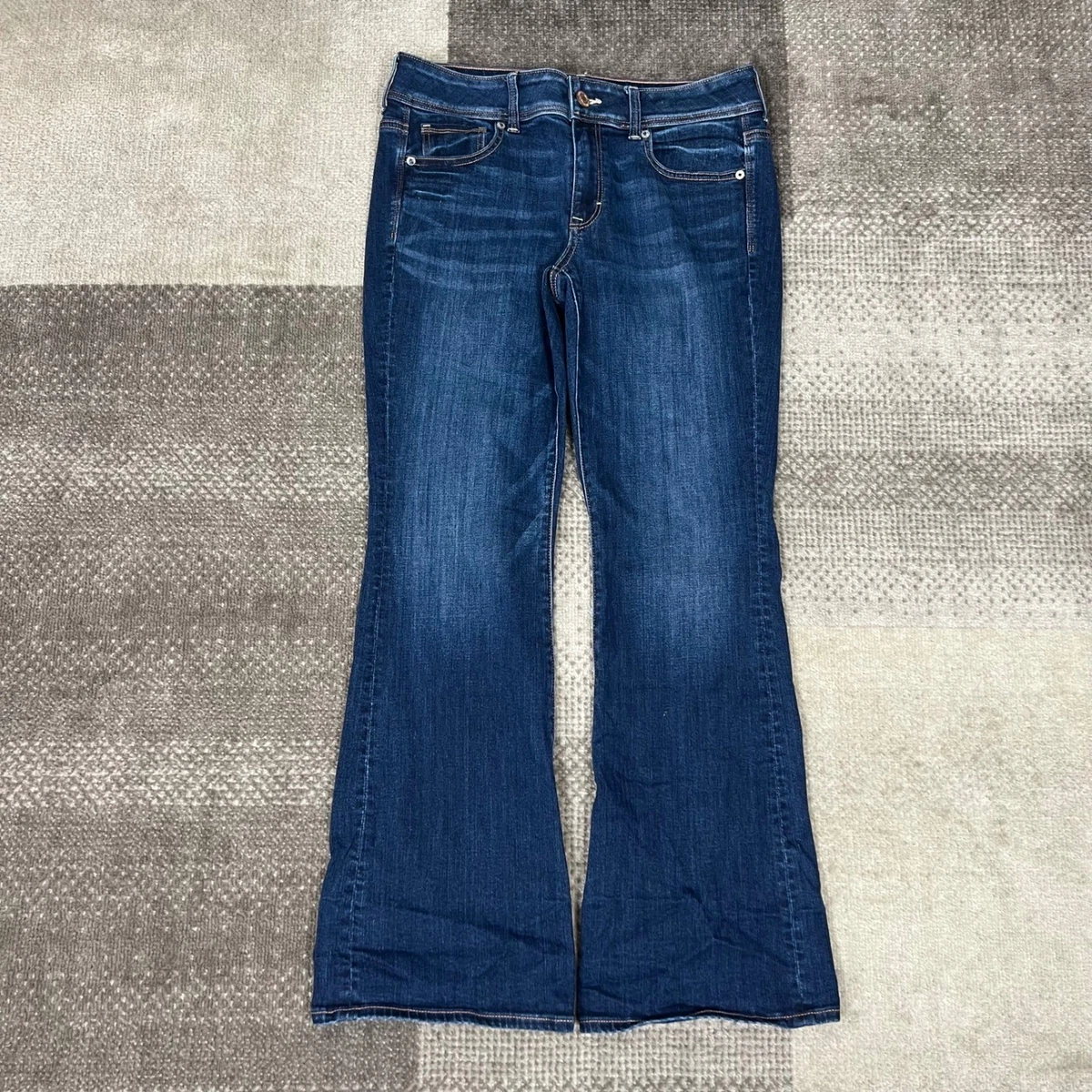 Jeans Flare American Eagle Taille 10 - Logo Peace Iron On - Occasion Très Bon état - Coupe Regular