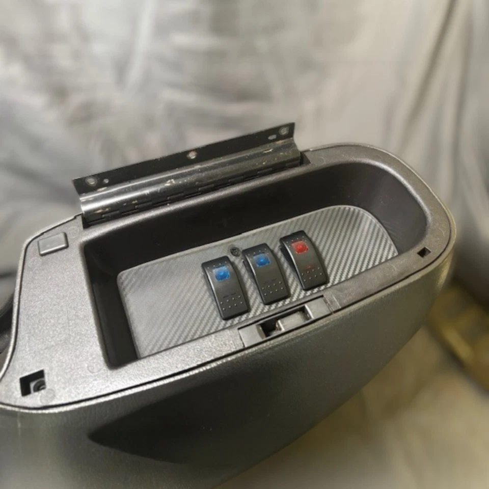 Panel de interruptores oculto Ford Mustang 1994 a mediados de 2000 (3 interruptores) | Hecho en EE. UU. Foto 3 de 4