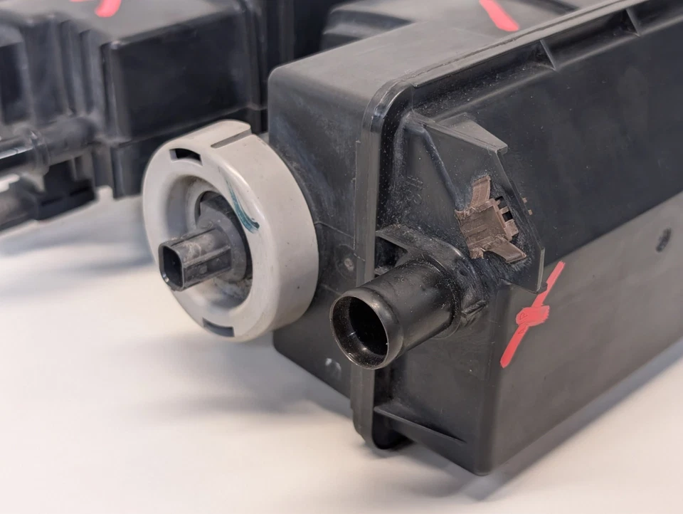 2009-2015 HONDA PILOT КАНИСТРА ПАРА ТОПЛИВА OEM - Изображение 2 из 4