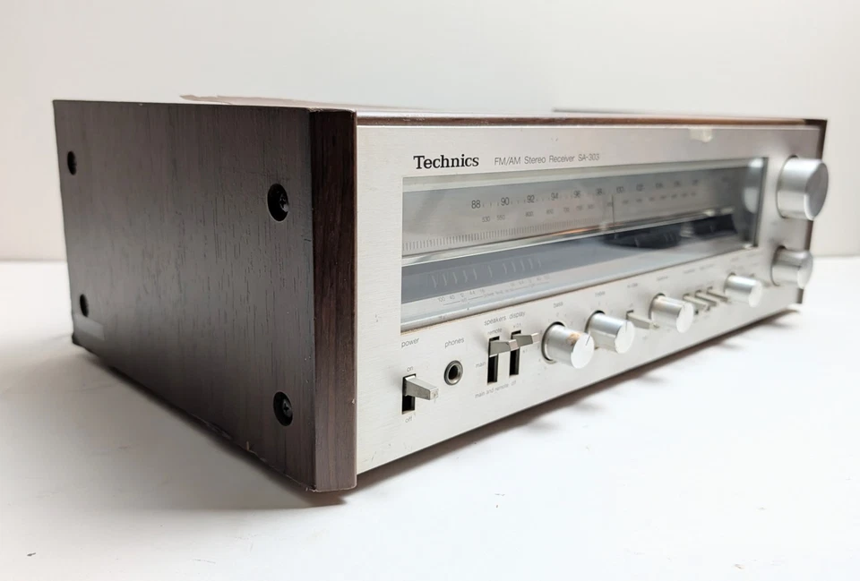 Technics SA-303 AM FM Receptor Estéreo Probado Como Está/Piezas Envío Gratuito Foto 3 de 4
