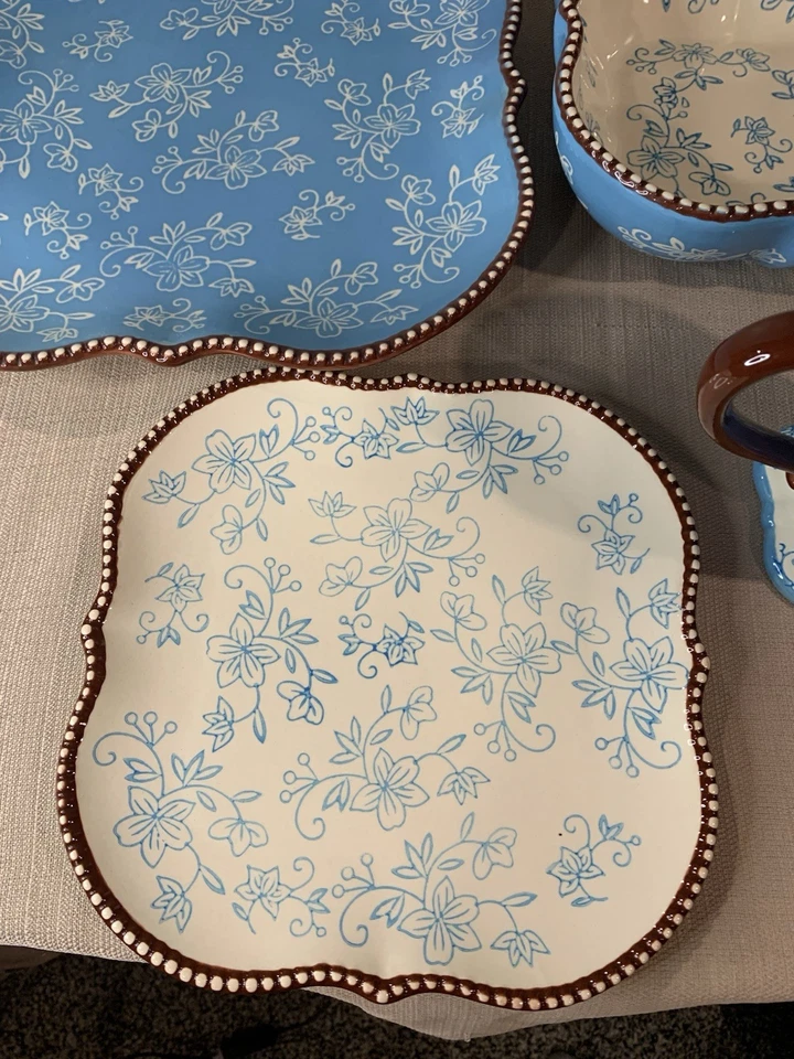 Temptations By Tara Conjunto de 1 Conjunto de Jantar de Renda Floral Azul com Caneca Conjunto para 1 - Imagem 2 de 4