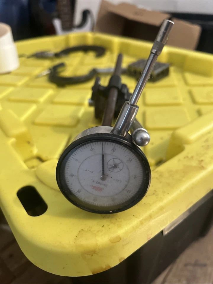 L.S. Base Mag Starrett 657 con indicador de dial barato. Listo para usar  Foto 3 de 4