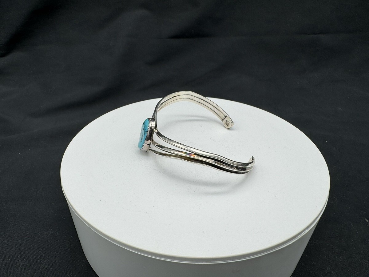 Vintage Running Bear Trading Gallup Sterling Silver & Turquoise Cuff Bracelet View 3