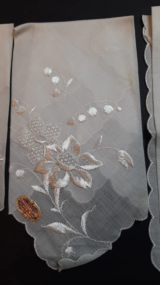 Conjunto de 3 lenços bordados suíços vintage flores borda vieira azul branca - Imagem 3 de 4