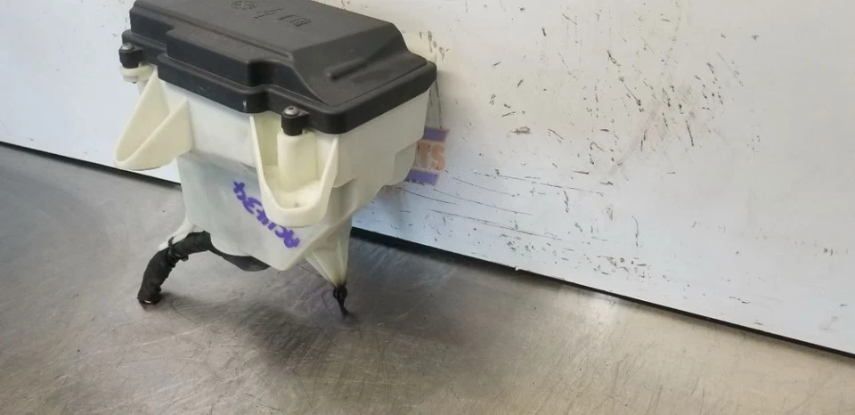 CAJA DE FUSIBLES MOTOR MERCEDES BENZ AMG C63S W205 18 4,0 L 2055402328 Foto 3 de 4