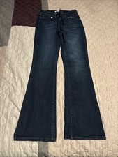 Levi Strauss Women's Signature Mid-Rise Bootcut Jeans, Size 8, Blue