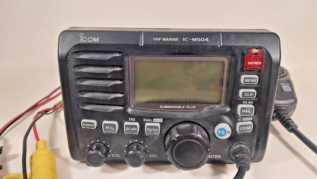 Icom Ic-m504 Submersible Marine VHF Radio Transceiver With Mic for