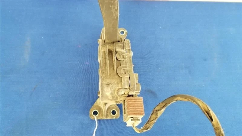 08 PEDAL ACELERADOR CHEVY EXPRESS VAN 3500 CON COLETA 15102576 Foto 4 de 4