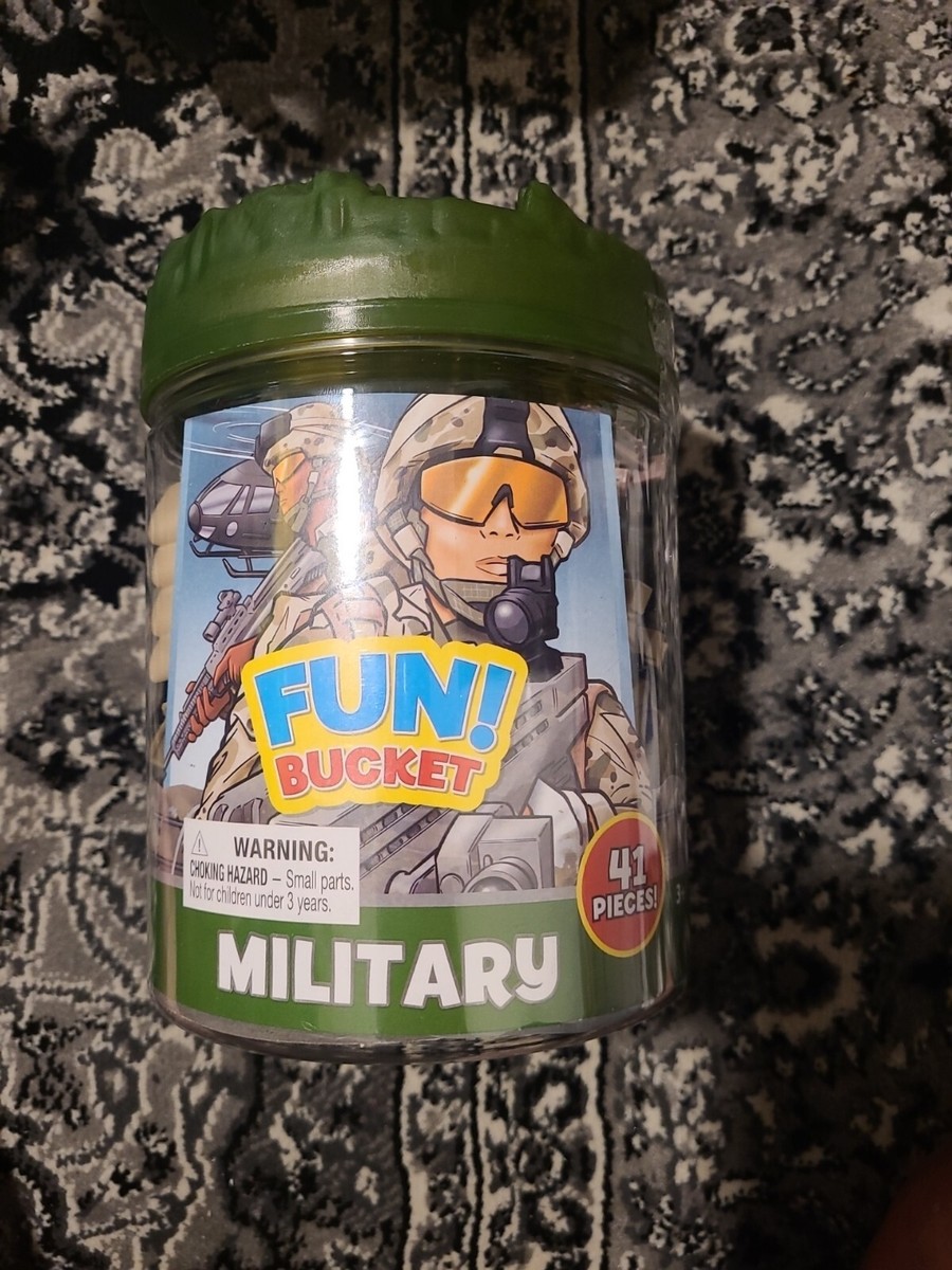 army Joyfy 164 Piece Military Playset, Plastic Army Men, Soldiers