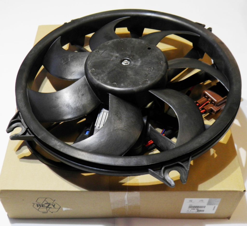 385mm Electric Engine Cooling Fan For Citroen C4 C5 & Peugeot 307 1.4 2.0 – 230W, 6-Blade, Clockwise