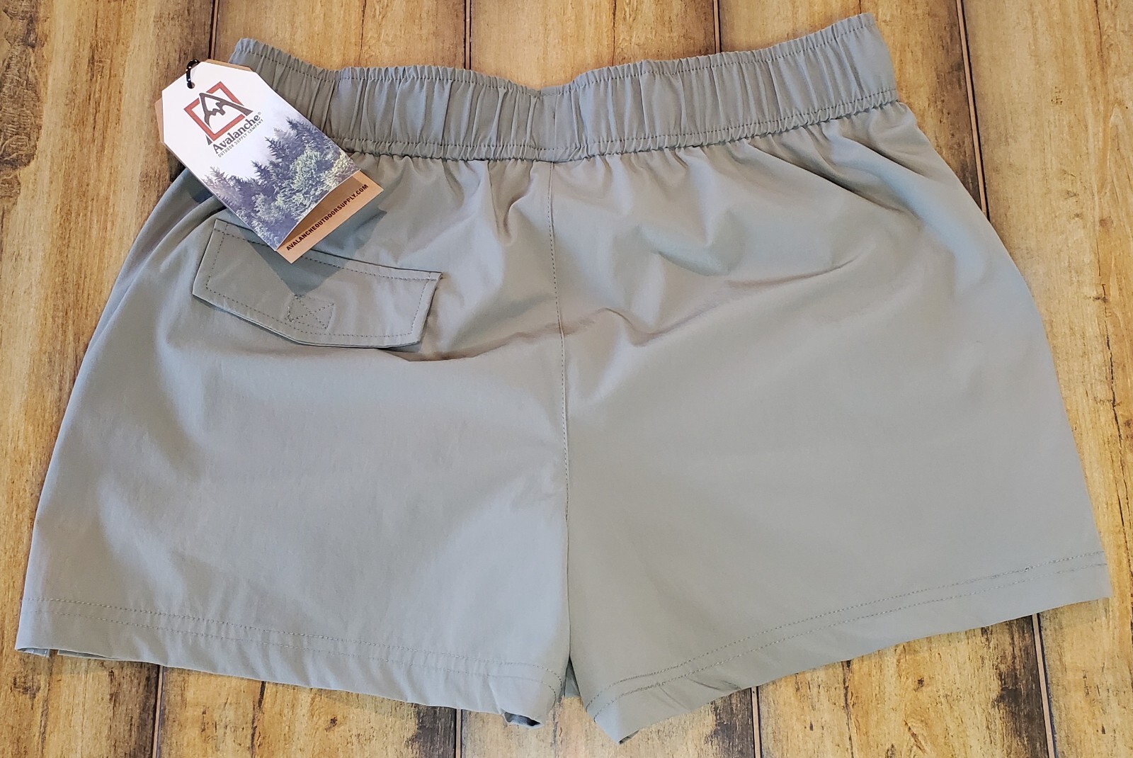 Avalanche Women’s Relaxed Fit Reflective Shorts w/Pockets Green Size M