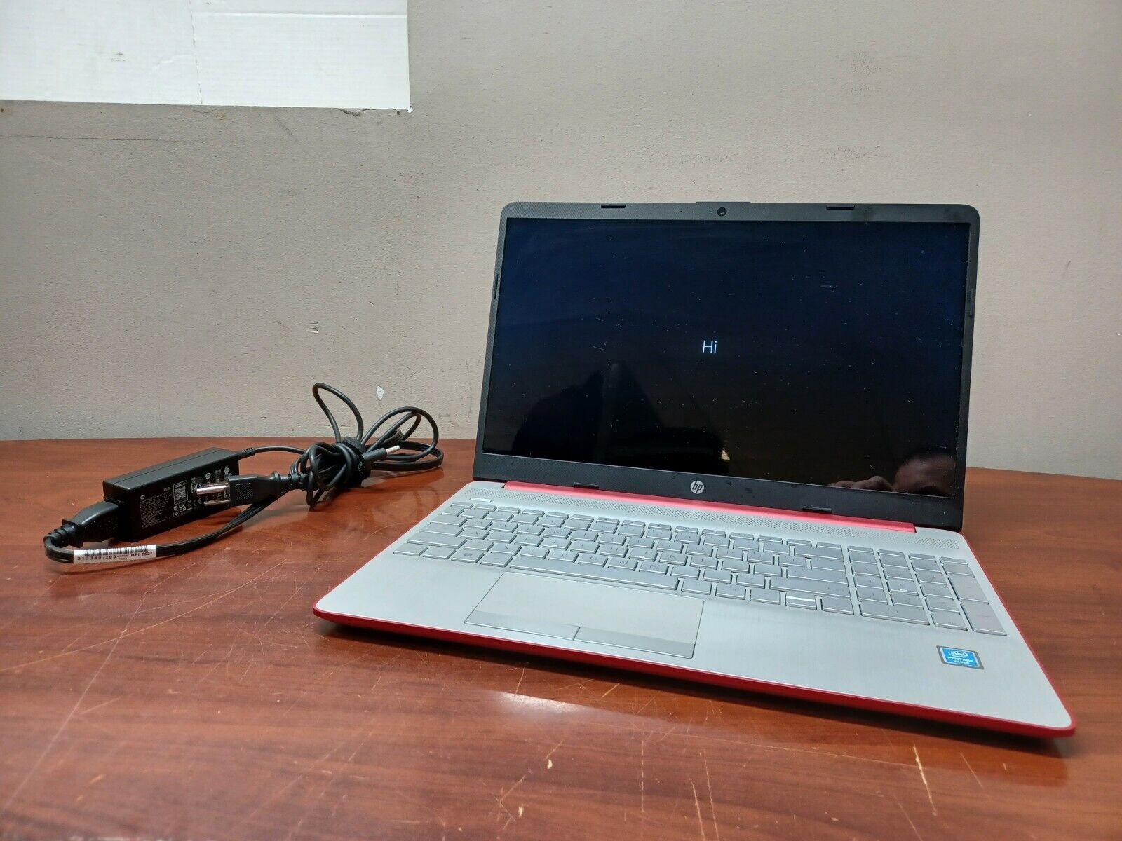 HP Laptop 15-dw0083wm 15.6