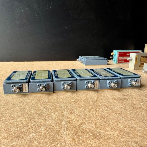 RF Amplifier Lot 24 Narda Avantek Amplica Varian TRW FEI Vintage Microwave - Zdjęcie 9 z 24