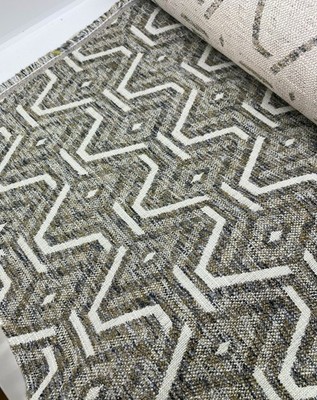 4,1 Meter grau und moosgrün Boucle Polsterstoff PORTOFREI