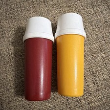 Tupperware Ketchup and Mustard Pump Dispensers  Lids 4  Never Used 1329