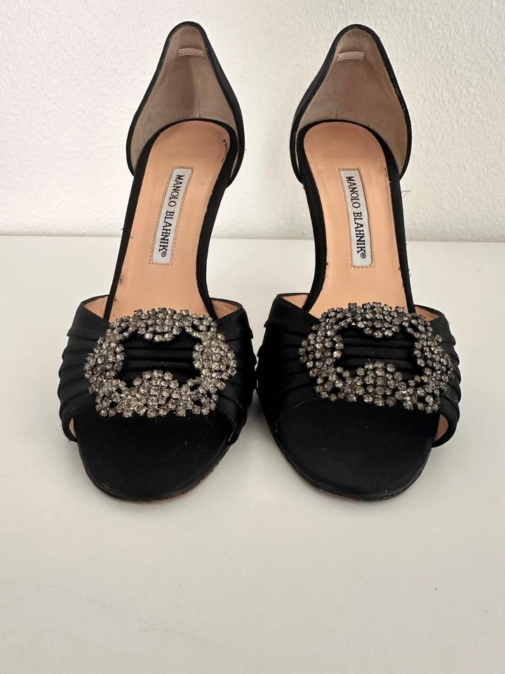 Manolo Blahnik D'orsay Tacones Negro Satinado, Talla 37.5/8 Mujer Con Broche Foto 2 de 4