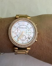 Michael Kors Parker Women s MOP Dial Rose Gold Tone Watch MK5491