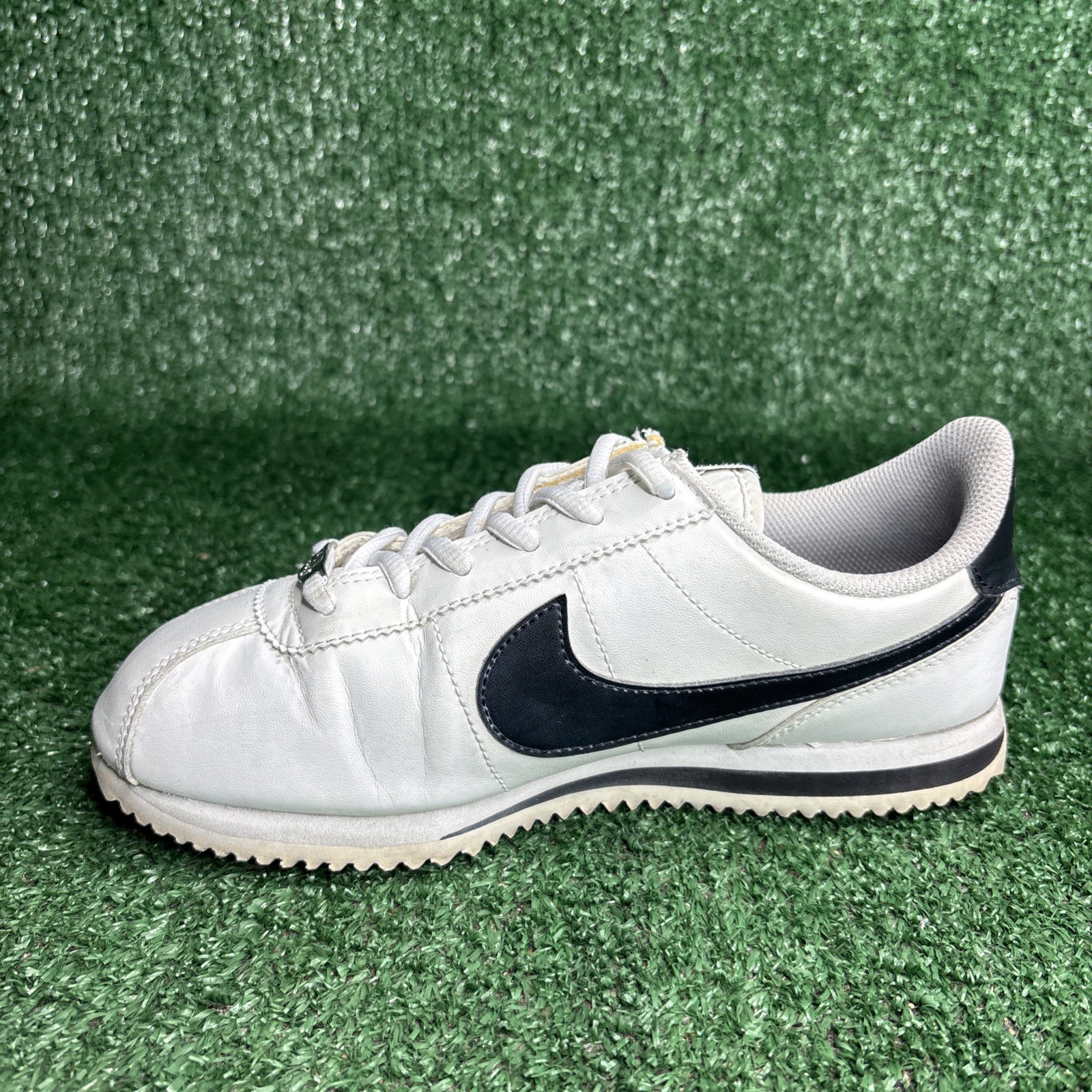 Nike Cortez Classic White Black Panda Women's Size 6.5 (5Y) thumbnail 7