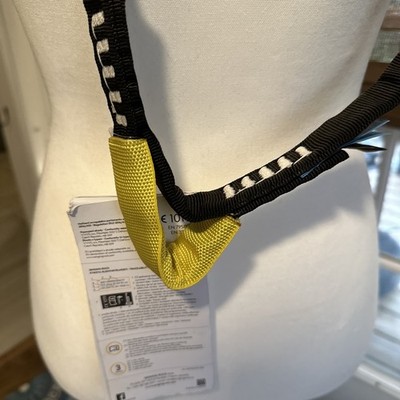 Singing Rock Eye Sling 60cm Durable Webbing Sling with Load Indicator &