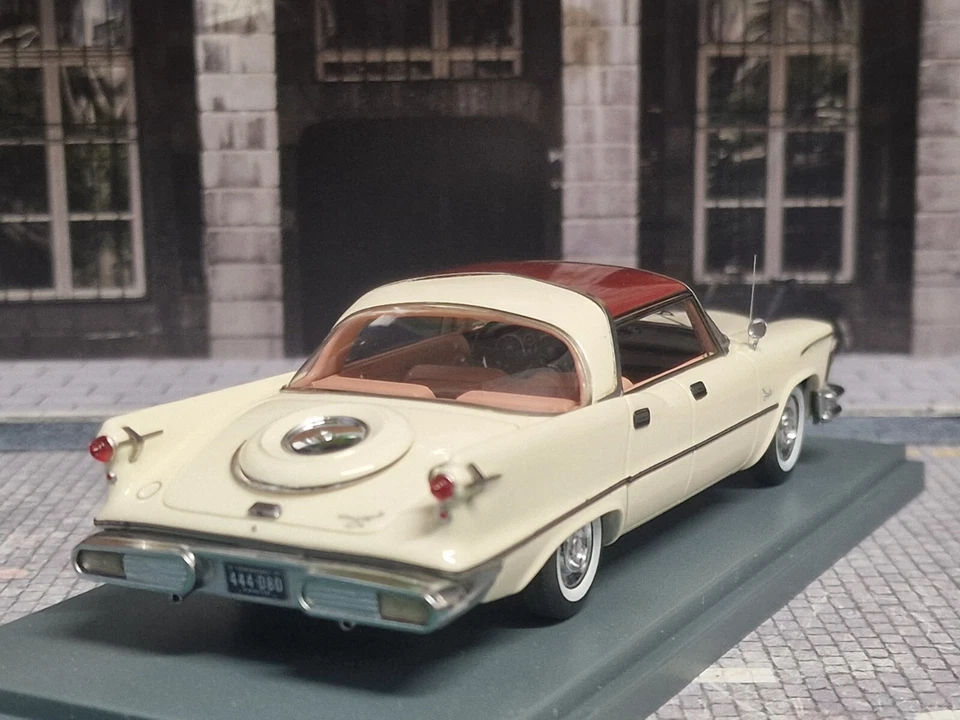 NEO / AMERICAN EXCELLENCE 1/43 - IMPERIAL CROWN SOUTHAMPTON 4-DOOR 1957 - Immagine 3 di 4