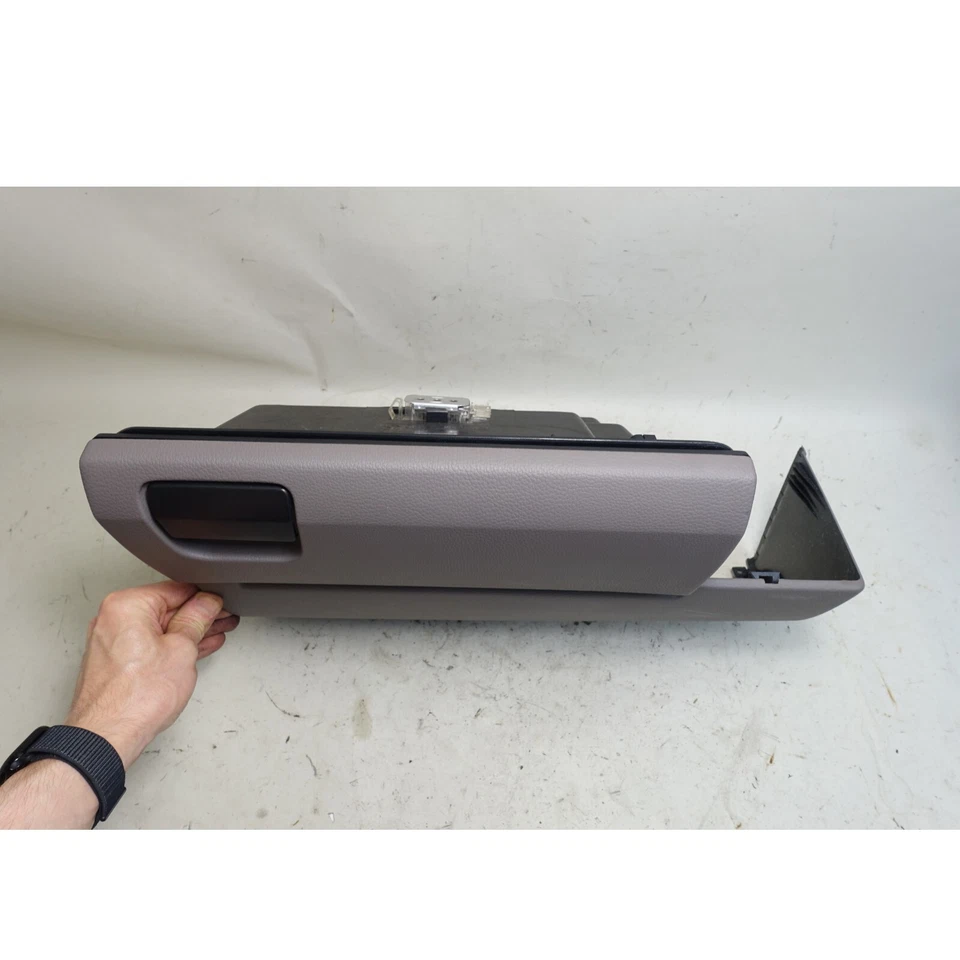 BMW E36 318ti 1995-1996 conjunto de guantera escotilla compacta gris arena OEM Foto 4 de 4