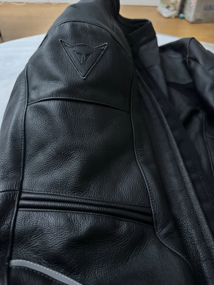Chaqueta Dainese Para Hombre Motocicleta Moto Cuero Carreras Deportes Corredor Talla 56 Foto 3 de 4