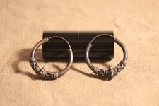 Ancienne petite paire de boucles d'oreilles créoles cerceaux argent à bas titre