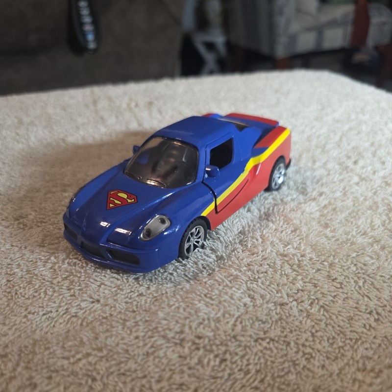 DC Comics SUPERMAN 5" Diecast Blue Sports Car Pull Back Action