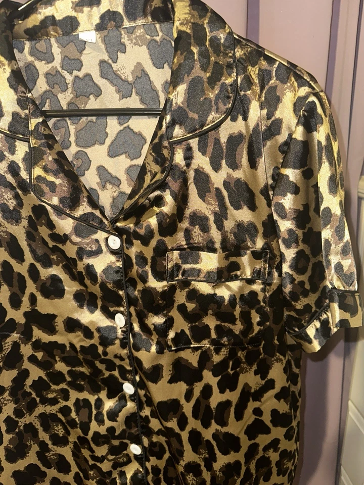 Women's Silky Leopard Print 2 Piece Pajamas Sz XXL  - Image 3 of 4
