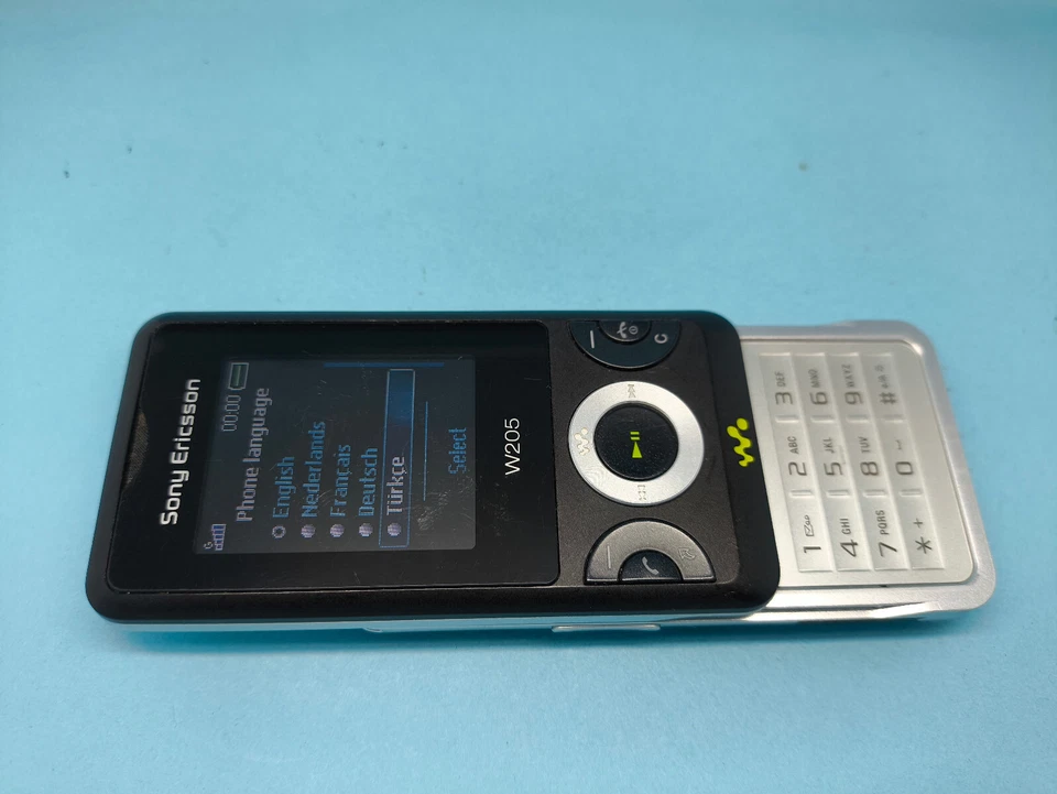 Sony Ericsson Walkman W205 (Unlocked ) Mobile Phone Good Condition - Image 2 of 4