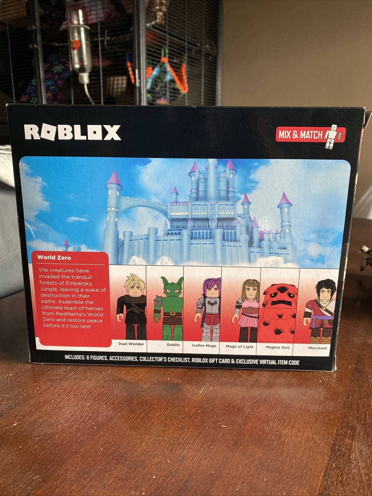 ROBLOX World Zero With 500 Robux Gift Card by Jazwares in Hand for sale  online