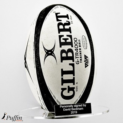 Rugby Ball Wandhalter (mit kostenloser Beschriftung Plakette)