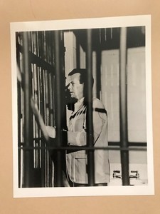 Photo from, "THE FUGITIVE" TV SERIES STARRING DAVID JANSSEN. 8x10 glossy