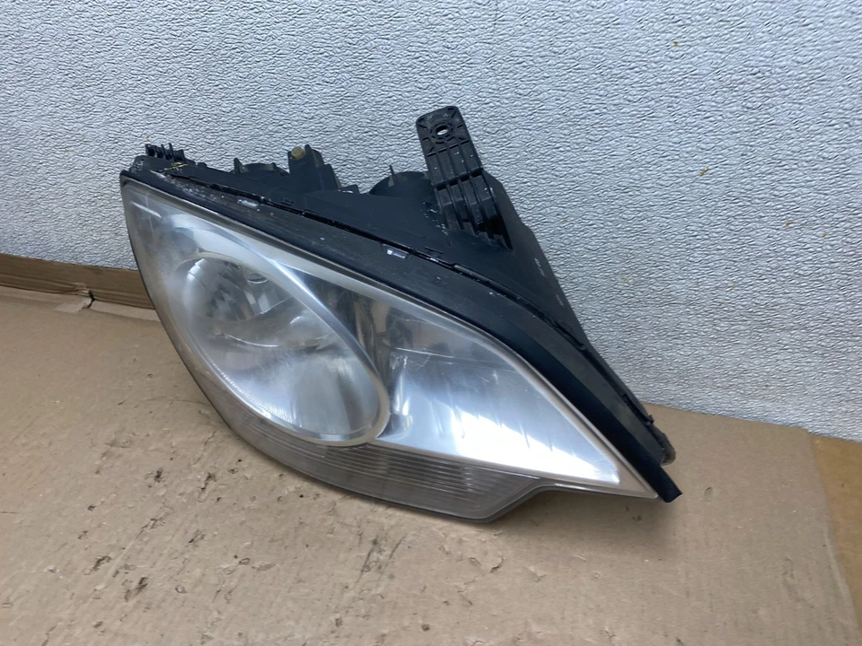 2008 2009 2010 Saturn Vue Headlight Right Passenger RH Halogen Oem U1138 DG - Image 2 of 4