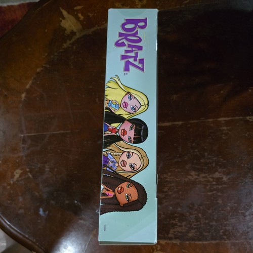 Bratz Modepuppe Yasmin Jasmin 20TH Anniversary 2023 MGA Sammlerpuppen NEU - Bild 2 von 4