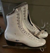 White Leather Women's Figure Ice Skates Lace Up for Ice Skating